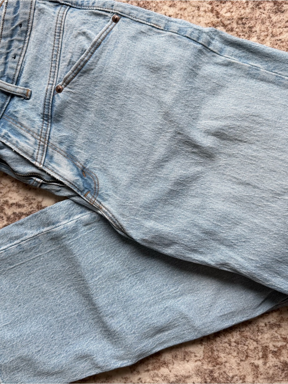 Abercrombie & Fitch Women's Light Blue Relaxed Jeans
